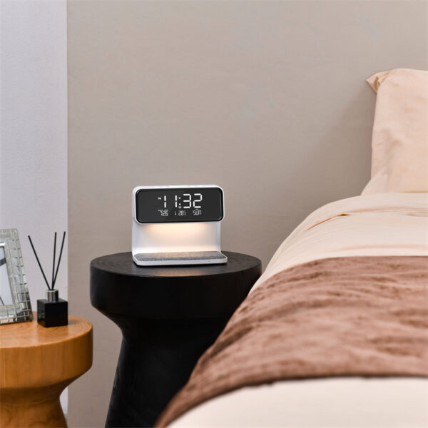 Creative 3 In 1 Bedside Lamp Wireless Charging LCD Screen Alarm Clock  Wireless Phone Charger – Bild 8