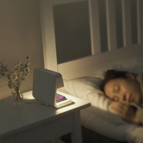 Creative 3 In 1 Bedside Lamp Wireless Charging LCD Screen Alarm Clock  Wireless Phone Charger – Bild 7
